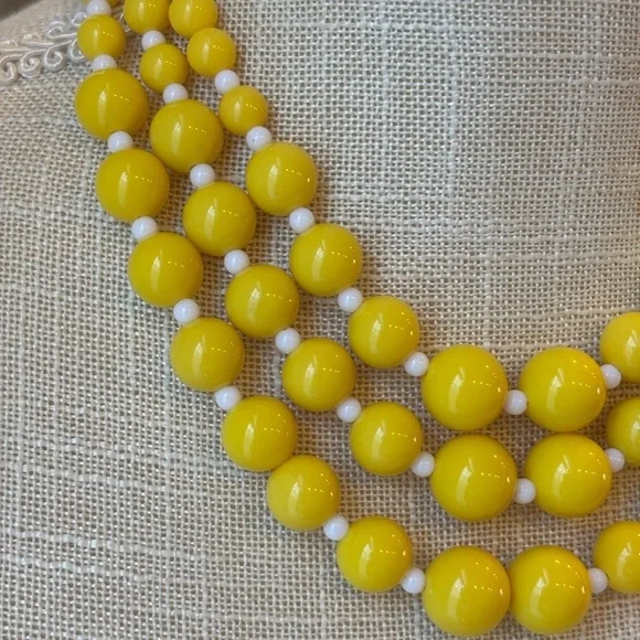 Vintage 70’s LEMON Yellow / White Multi-Strand Bead Necklace. MCM EUC - Picture 6 of 8
